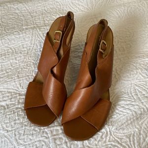 Franco Sarto Brown Heels Sz. 8